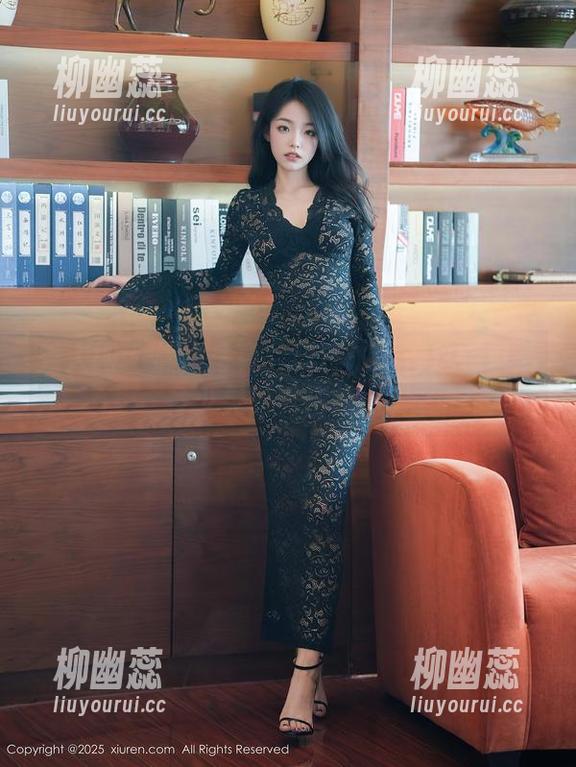 秀人网 - 旗袍写真：模特悦悦你这是拿了多少灵感秀出来啊？
