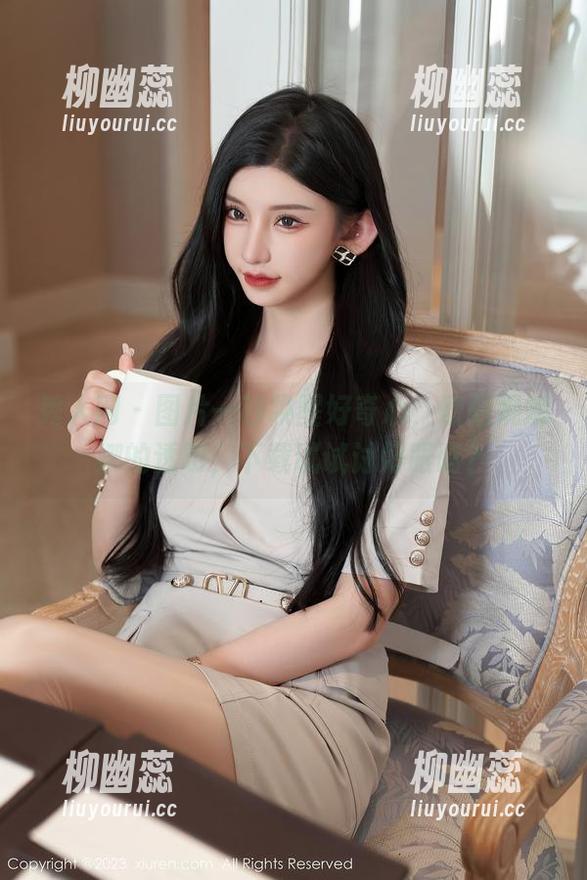 秀人网 - 图片一秒唤醒好奇心，欧阳妮娜娜的透明，下载试试讨好眼睛？