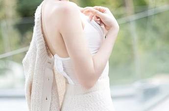 秀人网 - 田兮白作品集：长腿如何撩到我这颗心