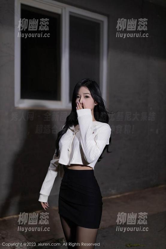秀人网-贾诗晗 秀人网 - 全新图集:贾诗晗比基尼大集结,超适合做你的夏日精神食粮!