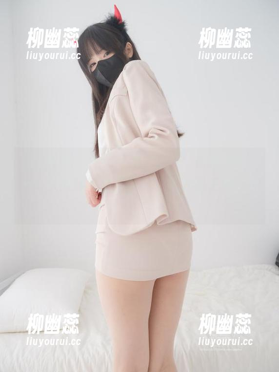紧急企划 - 五更百鬼“长腿”最新原图，好多东西都不重要了，长腿才是王道，哈哈！
