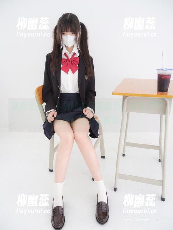 紧急企划 - 小恩的牛仔裤图包，最新款式让你瞠目结舌，哎呀！