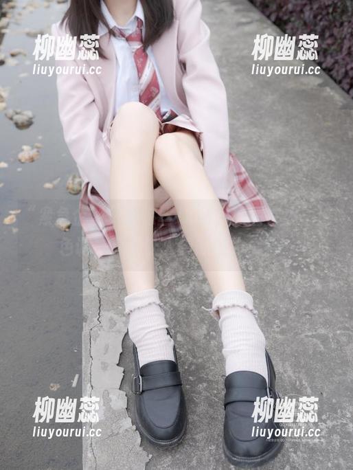 紧急企划 “紧急企划”的棕丝JK裙,原图在线,这色调,真是让人想随便约个会…