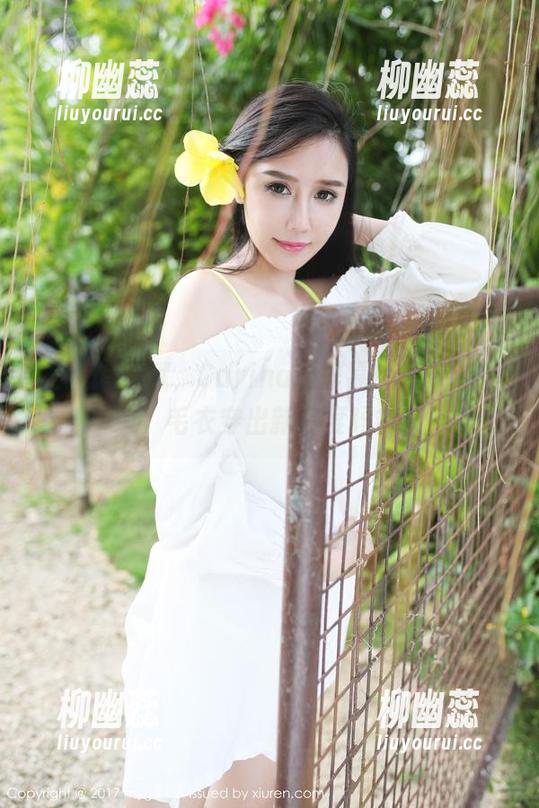 美媛馆 - 哦，Carina绮里嘉的图库新作，毛衣穿出新高度吗？