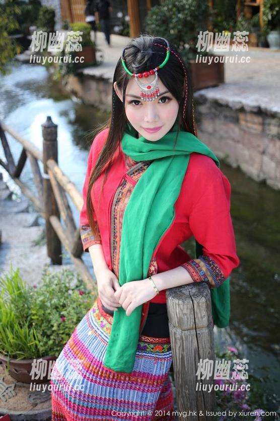 美媛馆-小夕juju 美媛馆 - 一组睡衣美图,看小夕juju怎样用图包调遣一切,实力派没别的意思,隐晦却引人。