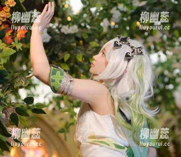 莱可Raika带你逛纳西妲的高清游乐场，套图一波接一波，准备好了吗？