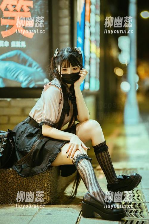 哪里来的肉丝？落落Raku的cos合集竟然让人遐想无限，有没有期待发作！