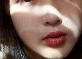 蜜桃社 - 资源分享：看萌美Moemi怎么把体操服玩出新高度，太有意思了！