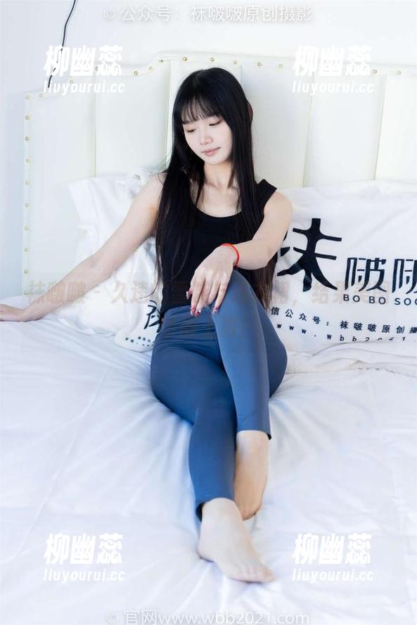 袜啵啵 - 久违的雪糕与连衣裙，结果美图华丽上岗！