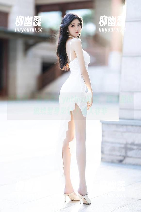 语画界-杨紫嫣Cynthia 语画界 - 杨紫嫣Cynthia的腿,图集里的流线型身影让人想入非非