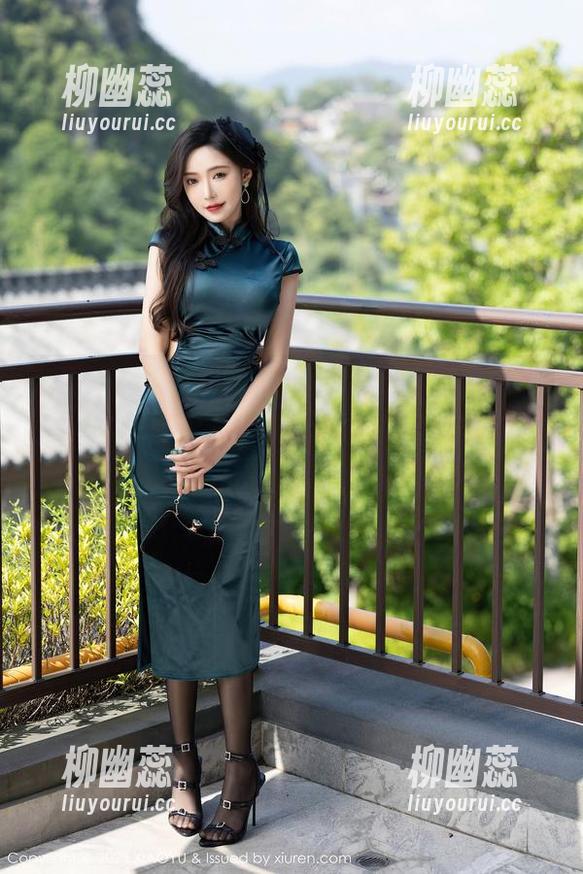 语画界 - 绯月樱cherry的夏天合集-表情与蚊子斗智斗勇，真不愧是夏天的“VIP人物”。