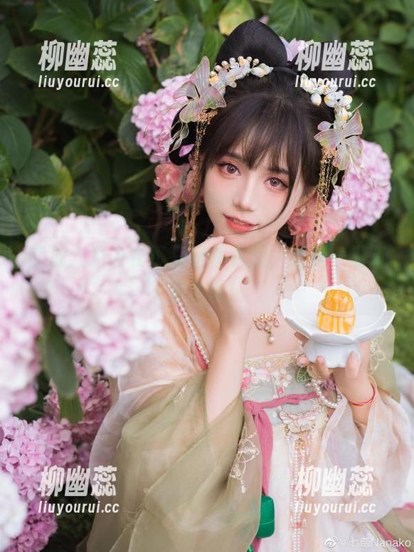 贰加六的内衣不只是件衣服，还是一幅高清套图！