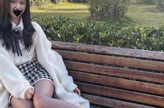 微密圈 - 软妹小九九牛仔裤美图，丝的边缘让人忍不住多看几眼