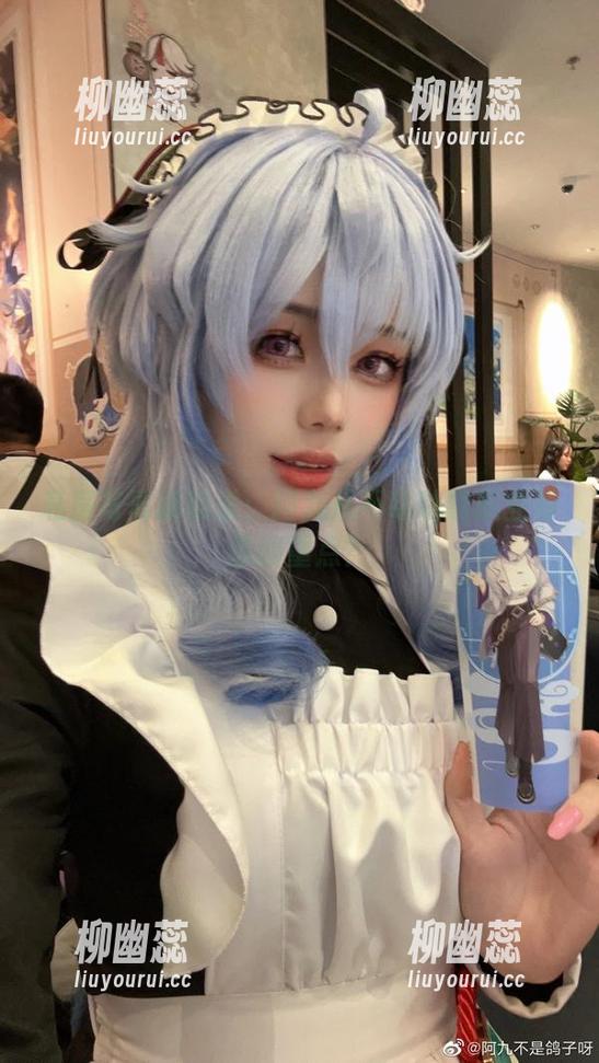 阿九从不咕咕 私房写真新标准:阿九从不咕咕靠职业装撩翻重点?