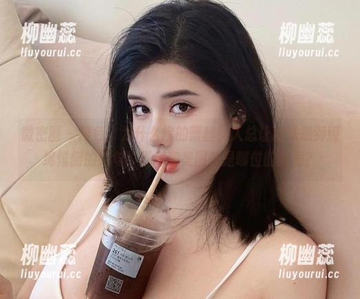 微密圈 - 阿色，为什么你的蕾丝美人总让我联想到缠绵悱恻的诗句，福利和美图各是哪位的脑洞？