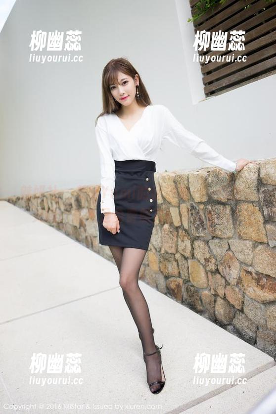 魅妍社 - 美昕Yumi的新相册——白丝，天呐，居然是免费照片！快点看啊！